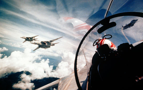 מבנה F14 באוויר מבנה F14 באוויר