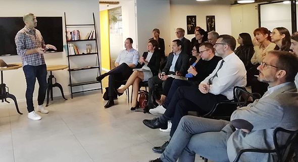 Nimrod Cohen delivers a presentation at TAU Ventures. Photo: PR Nimrod Cohen delivers a presentation at TAU Ventures. Photo: PR