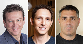 מימין עופר כץ עמית קרפ ג'ייקוב שולמן כנס שוק הון אקסלנס