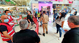 קניון עופר ברחובות, צילום: רועי עידן