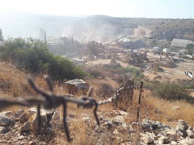 המחצבה של חברת הנסון - מתכננת לאשר את ההרחבה ולברוח
