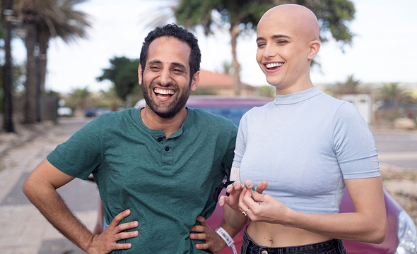 ליהי קורונובסקי ואורי עטיה ב"למה מי מת". המצלמה איפשרה יותר חשיפה ליהי קורונובסקי ואורי עטיה ב"למה מי מת". המצלמה איפשרה יותר חשיפה