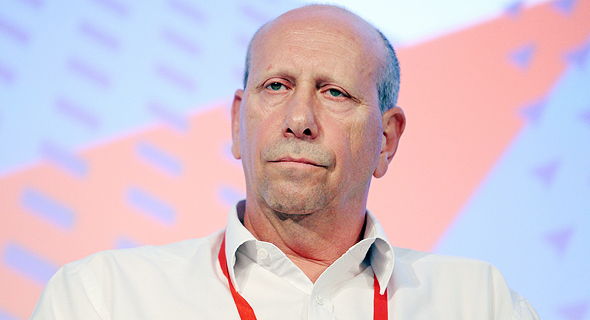 מוטי רוזן. דורש פיצוי נוסף מוטי רוזן. דורש פיצוי נוסף