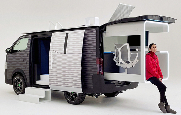 Nissan's NV 350 "Office Pod" pops up into a work remote office (illustration). Photo: Nissan