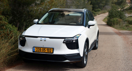 מבחן רכב איווייז  AIWAYS 5 החשמלי, צילום: עמית שעל 