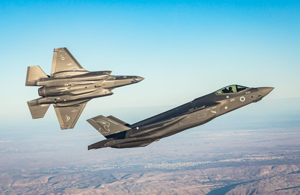 גם פה אצלנו אוהבים אותו מאוד. זוג מטוסי F35 של טייסת "אריות הדרום" הישראלית גם פה אצלנו אוהבים אותו מאוד. זוג מטוסי F35 של טייסת "אריות הדרום" הישראלית