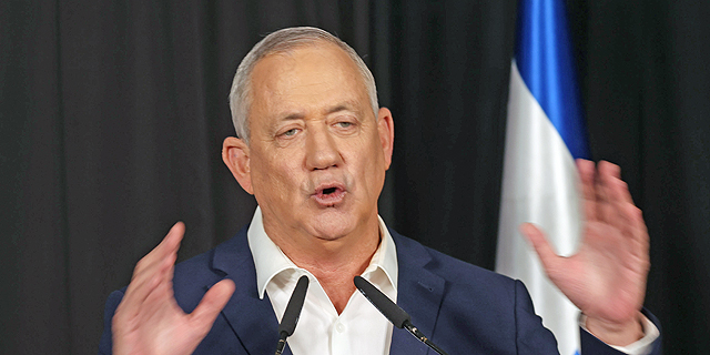 העיוות: מנכ"ל חייב למכור מיד. שר הביטחון? שייקח את הזמן