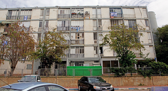 בית דיור ציבורי ברמת אביב בית דיור ציבורי ברמת אביב
