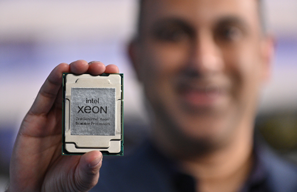 מעבד Xeon של אינטל מעבד Xeon של אינטל