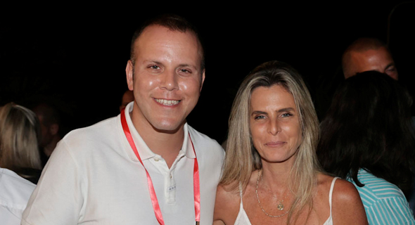 מימין עדי סופר תאני מנכ"לית פייסבוק ישראל ואסף אזולאי סמנכ"ל שיווק הפועלים , צילום: אוראל כהן