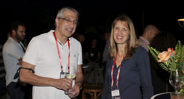 מימין אתי בן זאב בנק הפועלים עופר לוינגר מנכ"ל White Hat , צילום: אוראל כהן