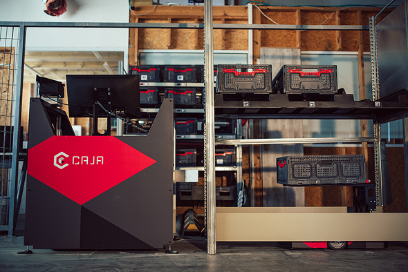 Caja Robotic's picking station. Photo: Asaf Revivo Caja Robotic's picking station. Photo: Asaf Revivo