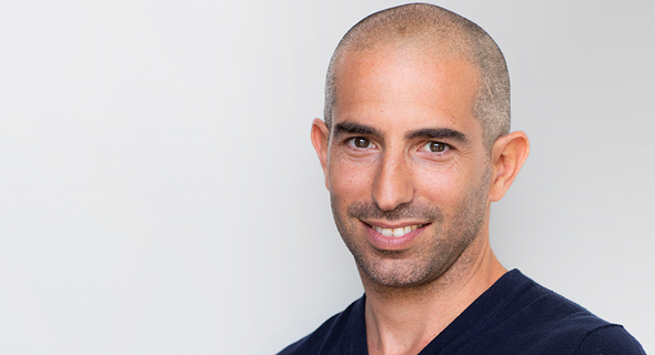 עומר שווילי מנכ"ל אינווסטינג עומר שווילי מנכ"ל אינווסטינג