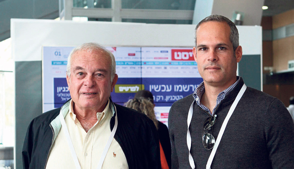 גיורא וצבי אקרשטיין גיורא וצבי אקרשטיין