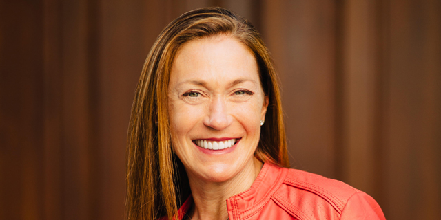Gong names Kelly Breslin Wright as President and COO