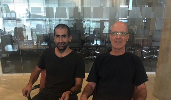 Shay Raviv and Apprend CEO Dr. Zachi Berger. Photo: MEDX Shay Raviv and Apprend CEO Dr. Zachi Berger. Photo: MEDX