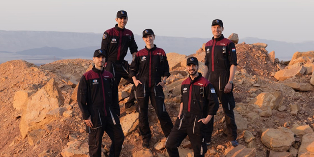 'Astronauts' begin Mars simulation in planetary dome in Negev