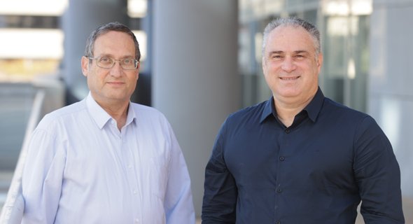 Addon Optics' Amir Erlichman (right) and Haim Engler. Photo: Tal Cohen