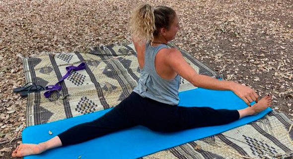 Shelly Shaked Marmary pratique le yoga.  Photo: courtoisie