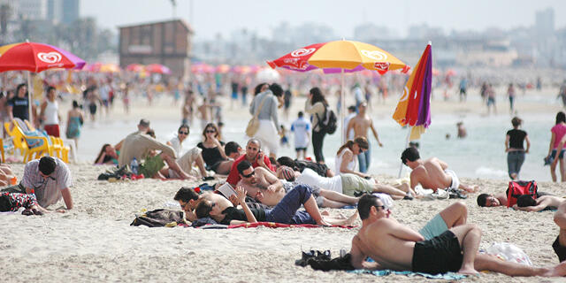 תל אביב תיירות חוף Tel Aviv Tourism Tourists Beach