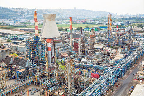 בתי הזיקוק במפרץ חיפה, צילומים: טל שחר