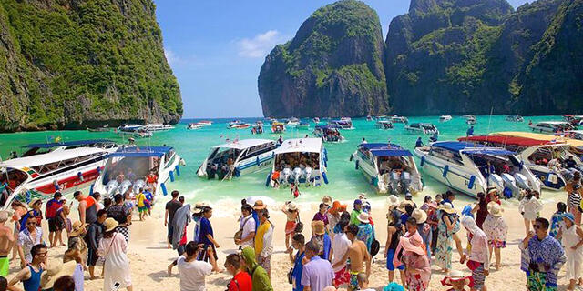 חוף מאיה ביי קו פי פי לה תאילנד עמוס תיירים