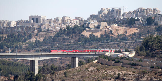 נסיעת בכורה של רכבת מהירה מ ירושלים ל תל אביב