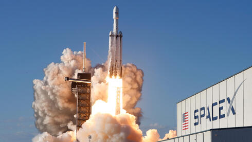 גיוס ענק שולח את השווי של SpaceX לחלל - 127 מיליארד דולר