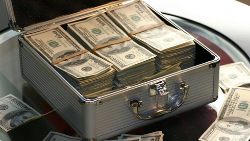 מיהרה לבזבז, סירבה להחזיר: על מיליון הדולר שנכנסו בטעות לחשבון של אישה מלואיזיאנה, null מיהרה לבזבז, סירבה להחזיר: על מיליון הדולר שנכנסו בטעות לחשבון של אישה מלואיזיאנה