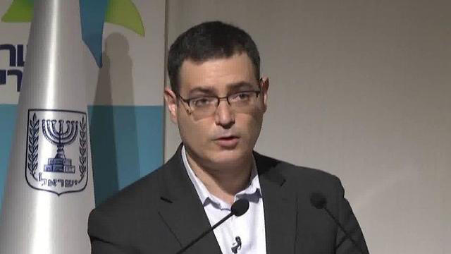 משה בר סימן טוב. "לבונוס ביוגרופ פוטנציאל להיות שחקן מרכזי בשוק הגלובלי" (צילום מסך: לע"מ) משה בר סימן טוב טקס חילופי מנכ"ל משרד הבריאות