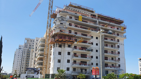 ברז הביקוש בידי הבנקים אך ברז ההיצע כבר פחות - Vimarsana News