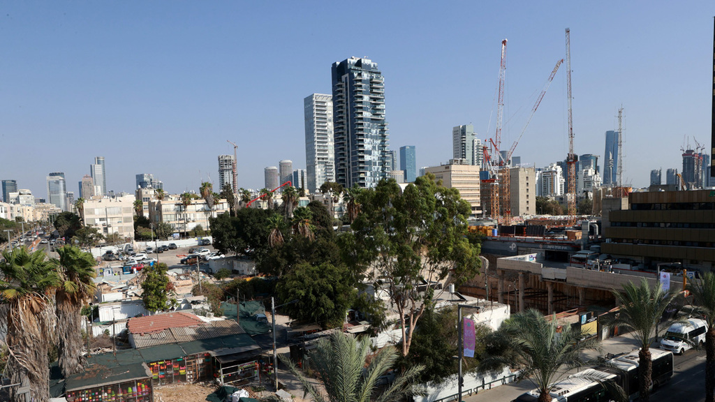שטח מתחם סומייל משתלה על השטח שמיועד ל בניה אבן גבירול 130 תל אביב