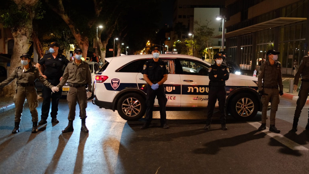 הפגנות מחאה שוטרים חוסמים רחובות בתל אביב 17.10.20