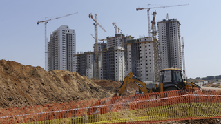 בנייה רמלה נדל"ן דירות מגורים, צילום: עמית שעל