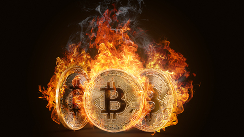 שתי דקות של חרדה: הבאג שגרם לביטקוין לקרוס ב-90% 