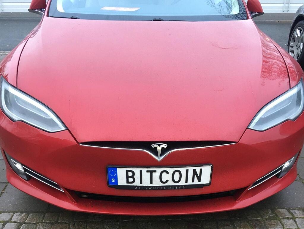 טסלה ביטקוין 