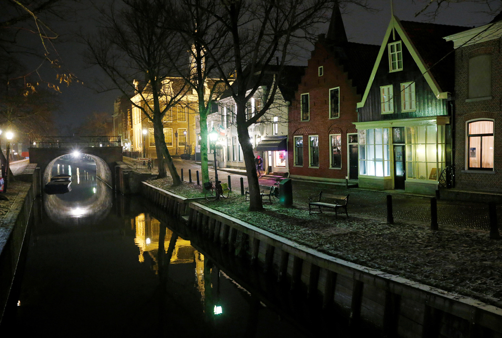 Corona Holland Amsterdam closed Lily
