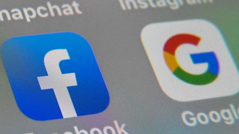Facebook and Google phone apps Photo: Getty