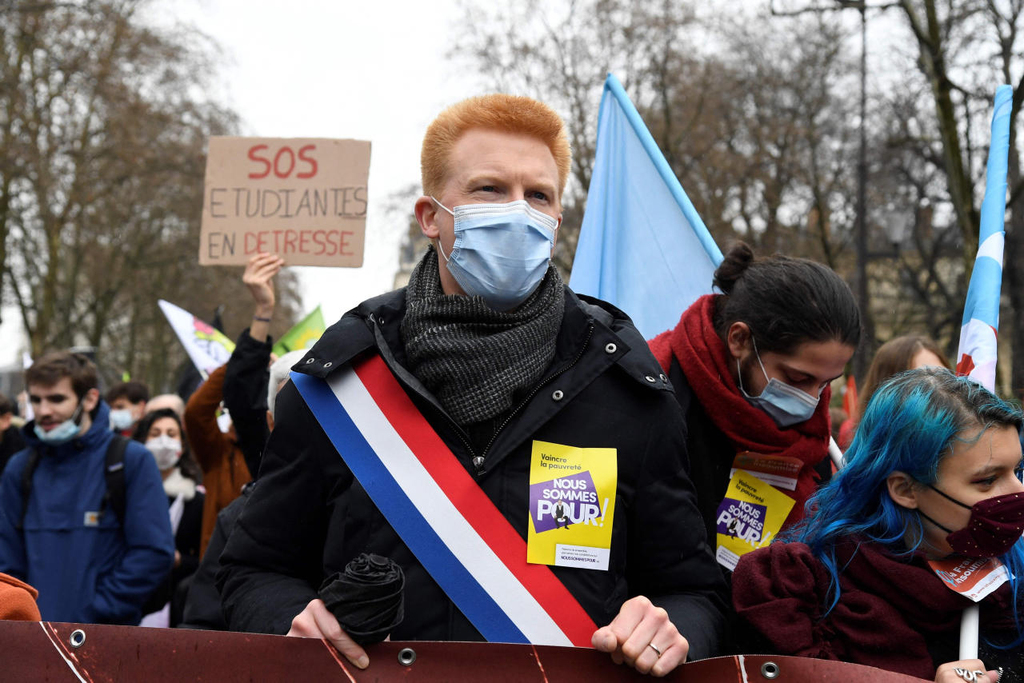 Demonstration in Paris against corona policy