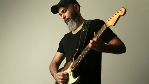 "אני הגיטריסט הישראלי הכי מפורסם בעולם שלא מוכר בארץ"