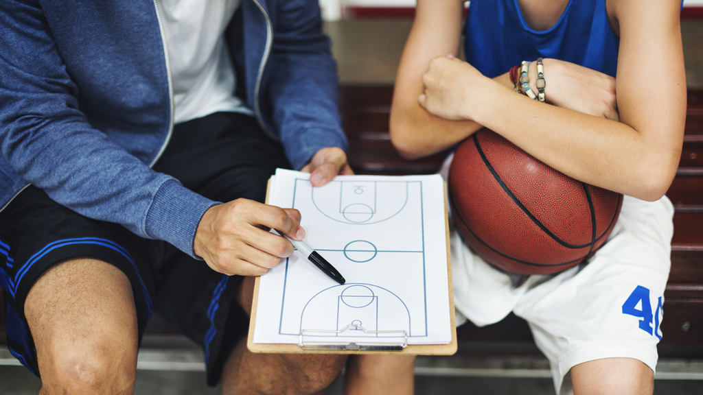 מאמן כדורסל מאמנים