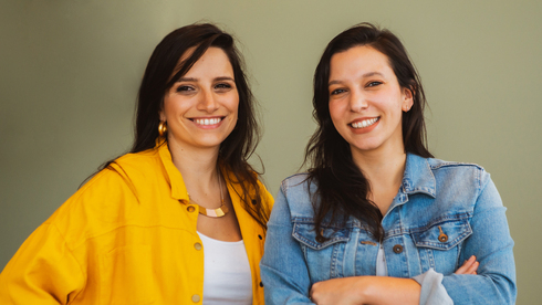 מימין: ענבר שעשוע בר-ניר ועדי אטון