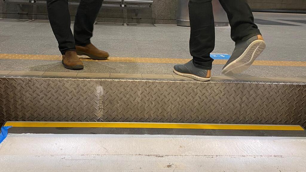 הרכבת רכשה במיליארדים קרונות הנמוכים ב-20 ס"מ מרוב הרציפים