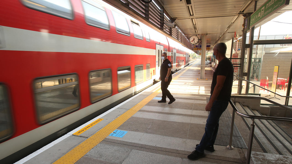 השגרה השיבה את רכבת ישראל לפסים: ההכנסות מנסיעות קפצו פי 16