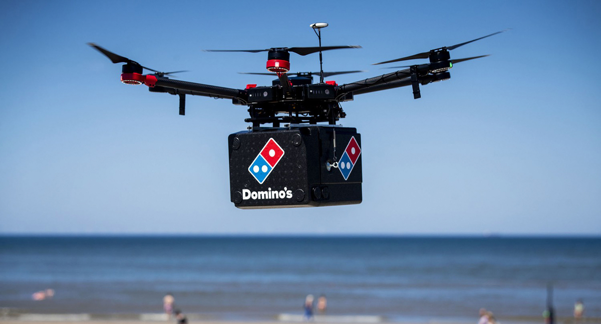 פוטו רובוטים דומינוס פיצה 