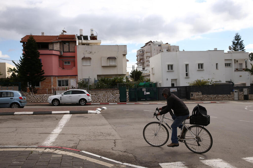 כפר שלם. 25 בתים שטרם פונו מעכבים את תחילת העבודות על קו הירוק וסגול
(צילום: אוראל כהן) כפר שלם