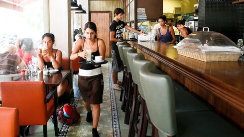 חוזרים לאחור? מספר מקבלי השכר ירד ב־30 אלף איש