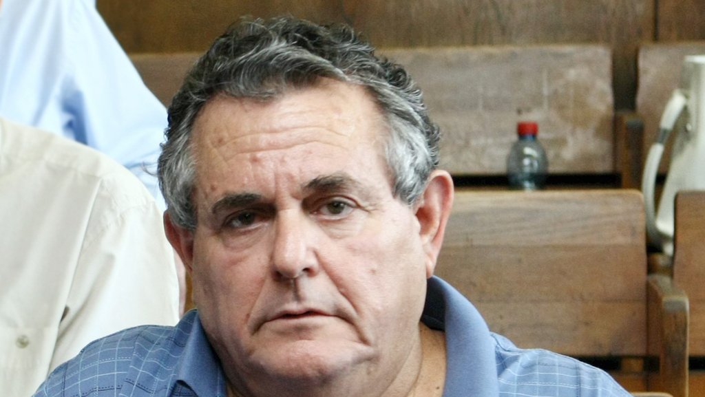 אחד מבעלי סלטי שמיר ימכור דירה כדי לכסות חוב לבנק
