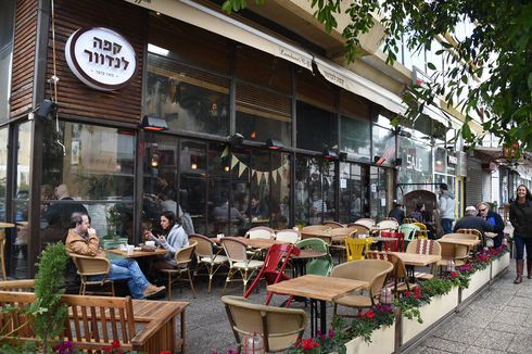 קפה לנדוור בתל אביב, צילום: יאיר שגיא