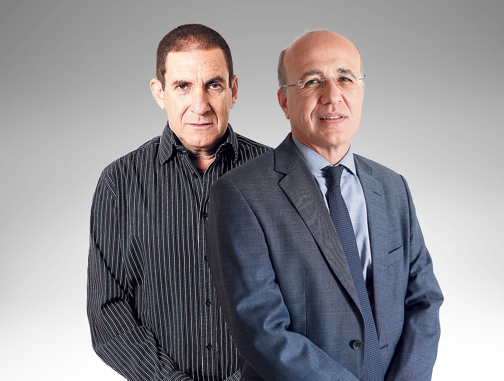 מימין משה ברקת ראש רשות שוק ההון ויפתח רון טל יו"ר מגדל ביטוח המיועד (צילומים: טל שחר, עמית שעל) מימין משה ברקת ראש רשות שוק ההון ו יפתח רון טל יו"ר מגדל ביטוח המיועד